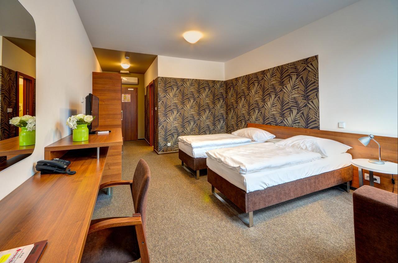 Hotel Iberia Opava Exterior photo